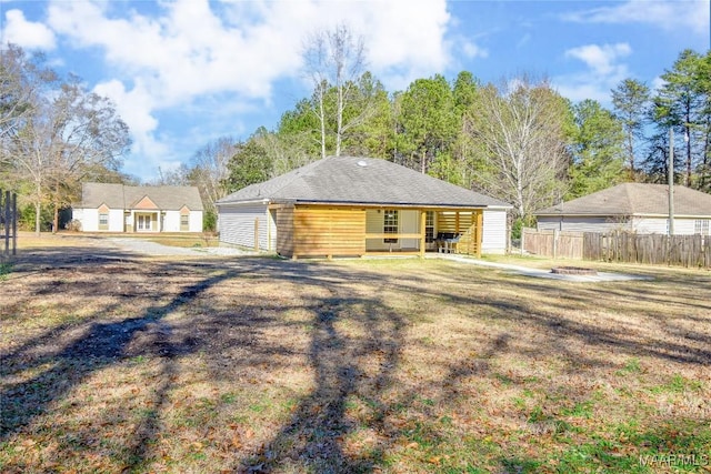 view of front of property