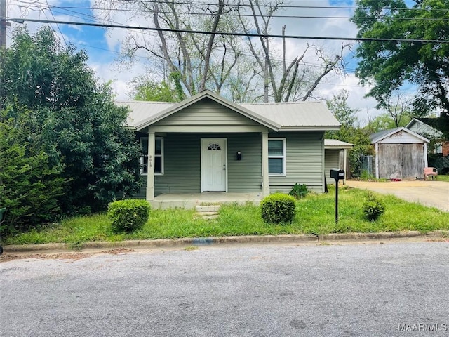 2015 Greenville St, Montgomery, AL 36107 - photo 1