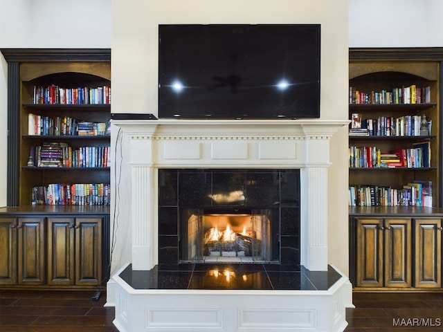 8513 Rockbridge Cir, Montgomery, AL 36116 - detailed view of a fireplace and wood finished floors