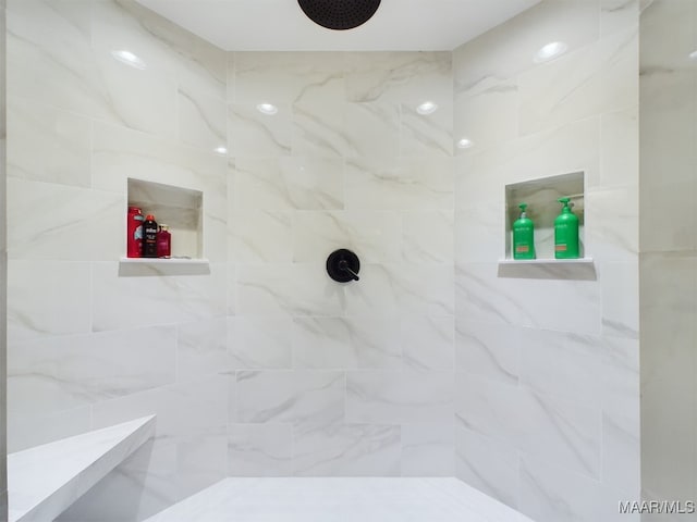8513 Rockbridge Cir, Montgomery, AL 36116 - full bathroom with tiled shower