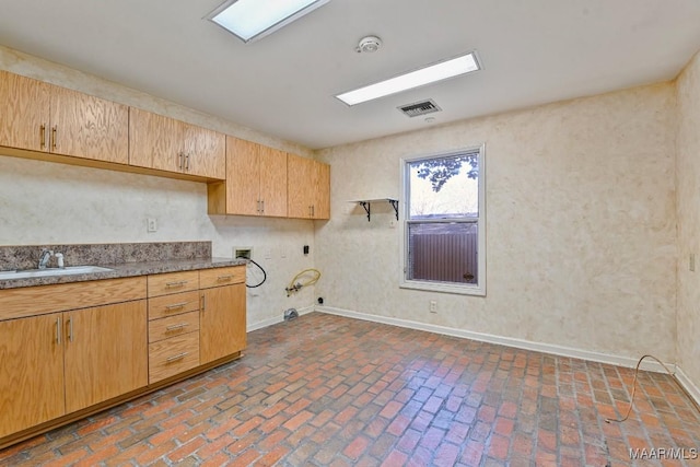 kitchen featuring sink