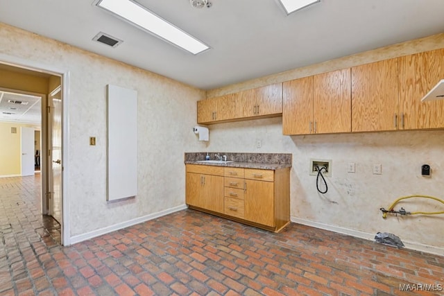 kitchen featuring sink