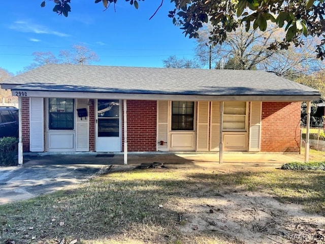 view of front of property