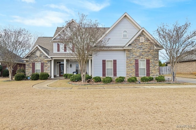 view of front of home with a front lawn