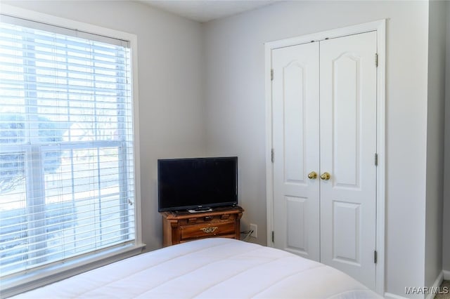 bedroom featuring a closet