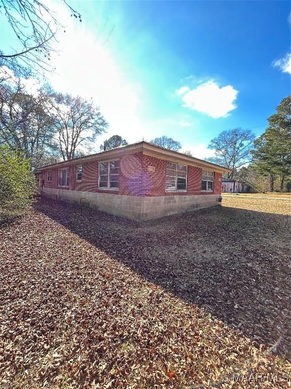 view of property exterior