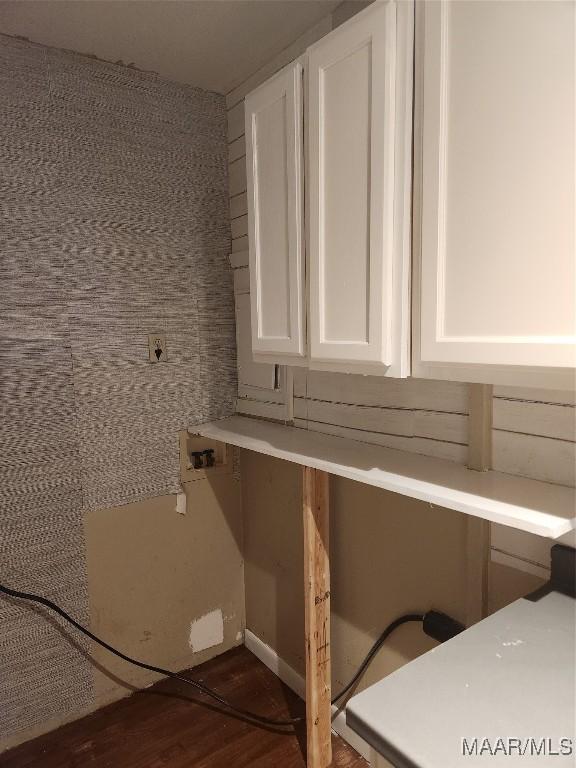 washroom featuring dark wood-type flooring