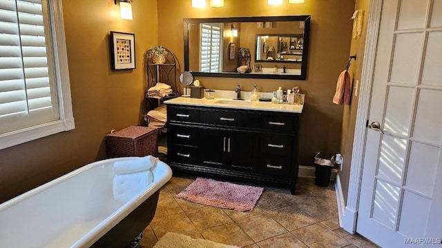 137 Scott Ln, Prattville, AL 36066 - bathroom with a soaking tub and vanity