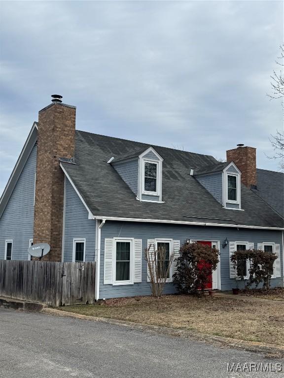 view of front of house