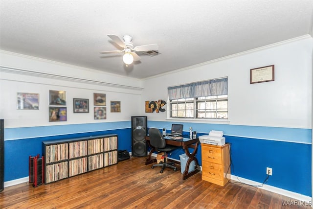 office area with dark wood-type flooring, ceiling fan, crown molding, and a textured ceiling