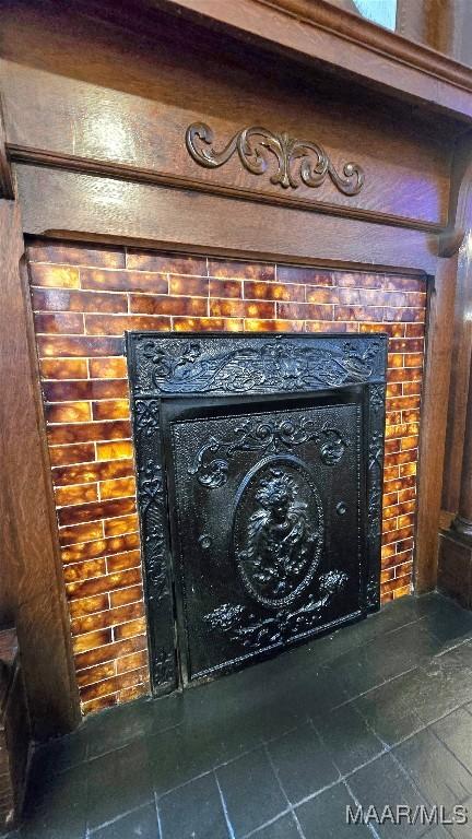 room details featuring a fireplace