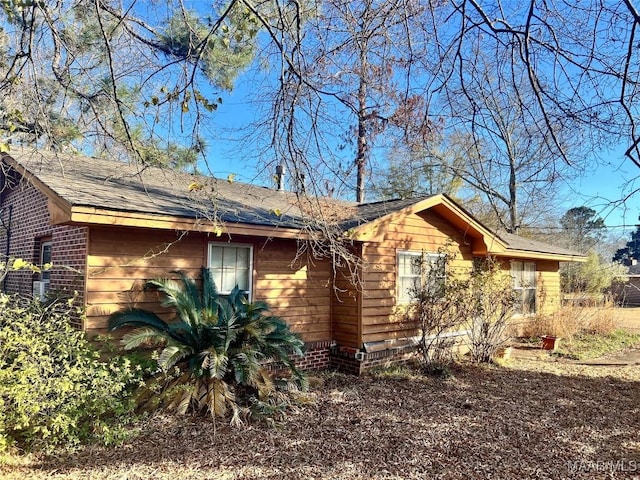 view of home's exterior