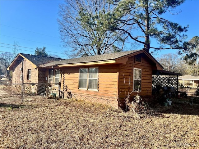 view of home's exterior