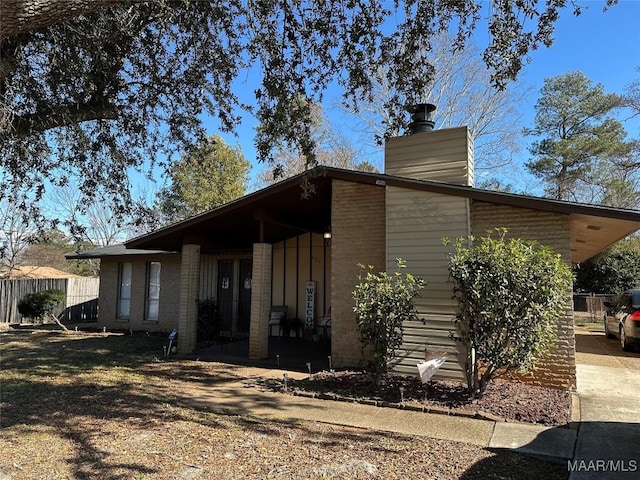 view of front of home