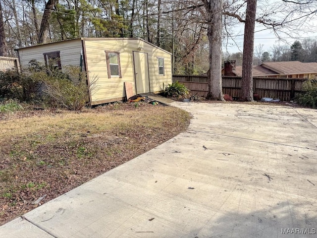 view of outbuilding