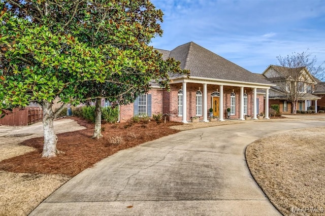 view of front of home with covered porch