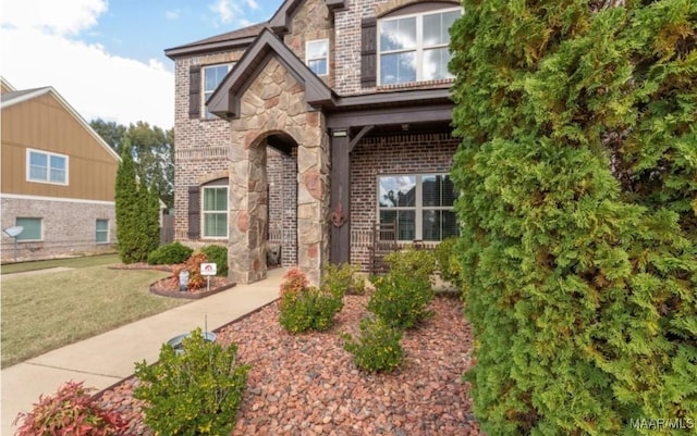 view of front of home with a front yard