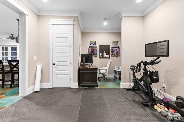 exercise room featuring ornamental molding and ceiling fan