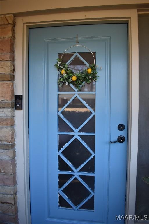 view of entrance to property