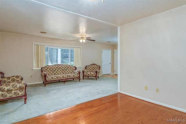 unfurnished room featuring hardwood / wood-style flooring and ceiling fan