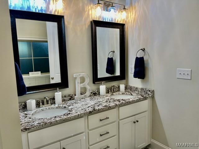 bathroom with vanity