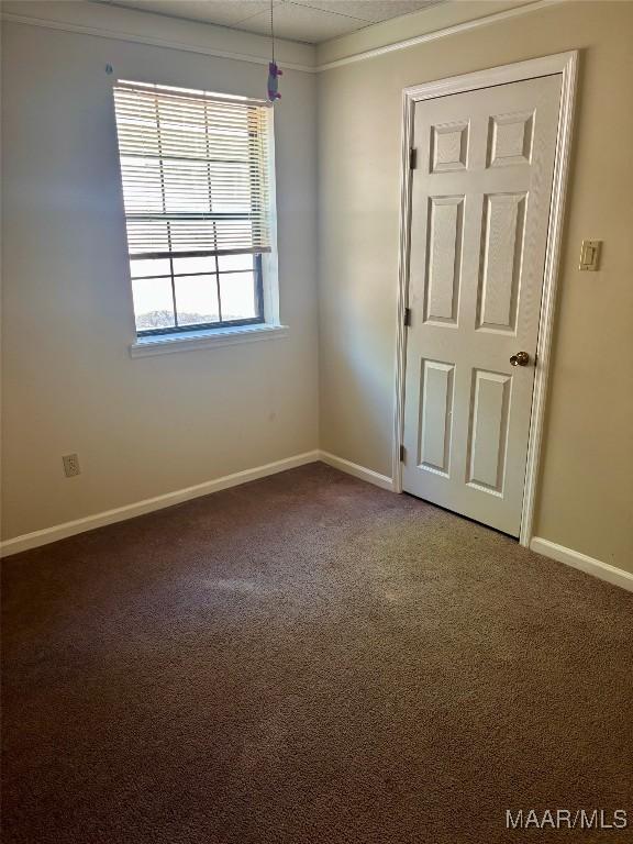 empty room with carpet