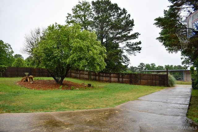 6515 Redland Rd, Wetumpka, AL 36093 - view of yard with fence
