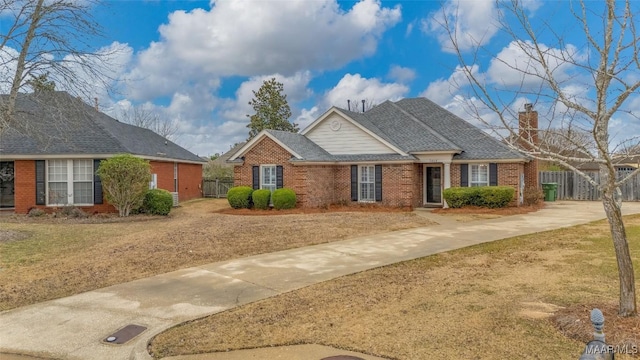 ranch-style house with a front yard