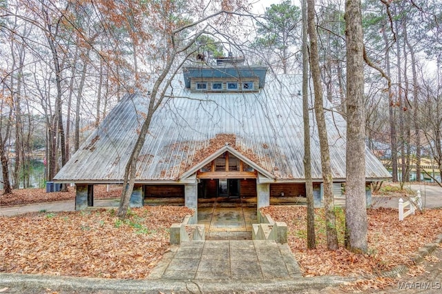 view of front of home