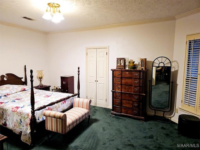 bedroom with crown molding, carpet floors, a textured ceiling, and a notable chandelier