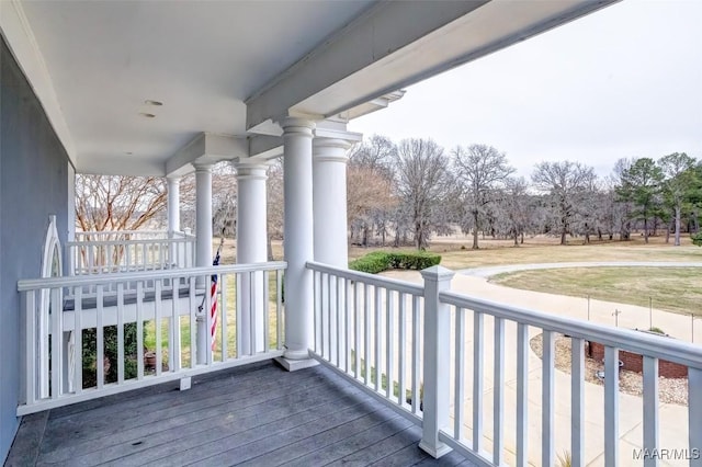 balcony featuring covered porch