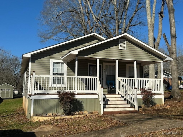 view of front facade featuring a porch