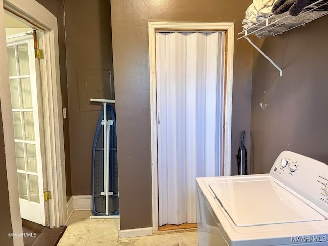 laundry area featuring washer / clothes dryer