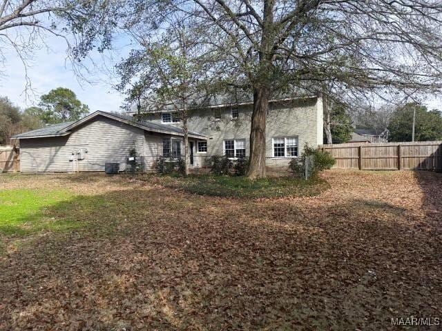 3110 Highfield Dr, Montgomery, AL 36111 - rear view of property featuring fence