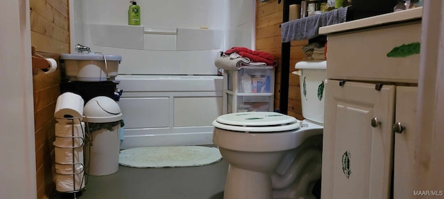 bathroom featuring toilet