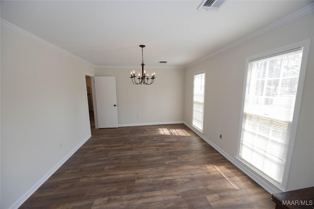 unfurnished dining area with an inviting chandelier, visible vents, dark wood-style flooring, and ornamental molding