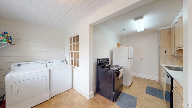 932 E Fairview Ave, Montgomery, AL 36106 - clothes washing area featuring laundry area, a sink, visible vents, baseboards, and ornamental molding