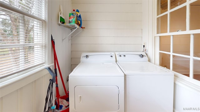 932 E Fairview Ave, Montgomery, AL 36106 - washroom featuring laundry area and washer and clothes dryer