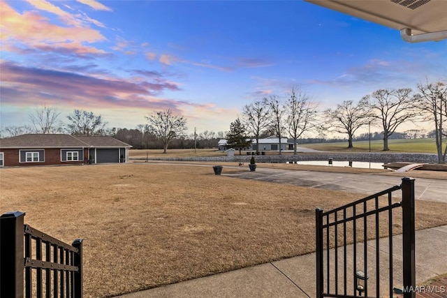 9524 County Road 42nd Rd, Jemison, AL 35085 - view of yard with fence