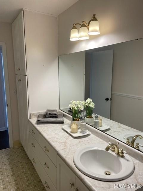 bathroom with vanity