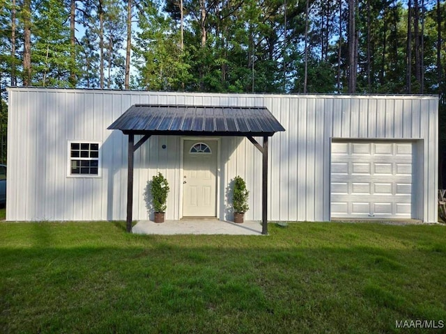 view of outbuilding with an outbuilding