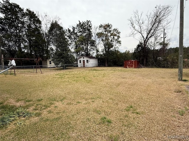 view of yard featuring fence