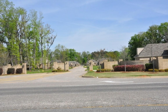 Listing photo 3 for 8261 Tuscany Mnr, Montgomery AL 36117