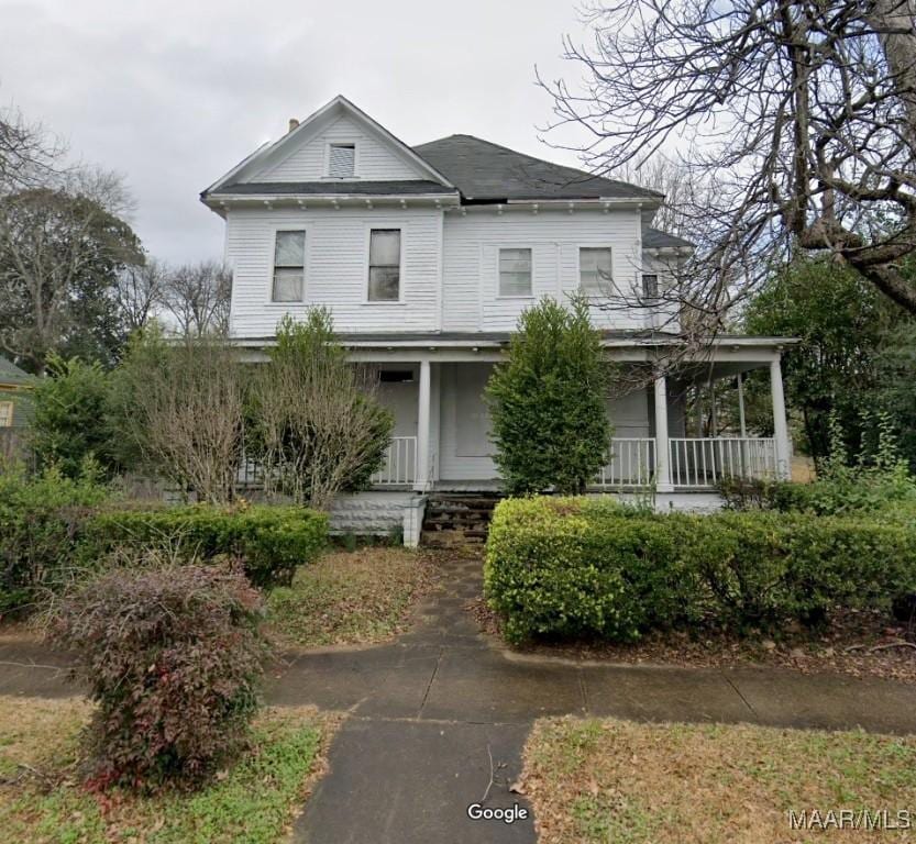 view of front of home featuring a porch