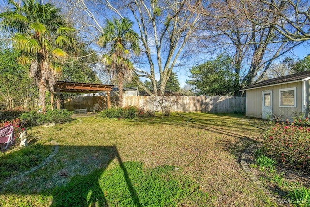 view of yard featuring a fenced backyard