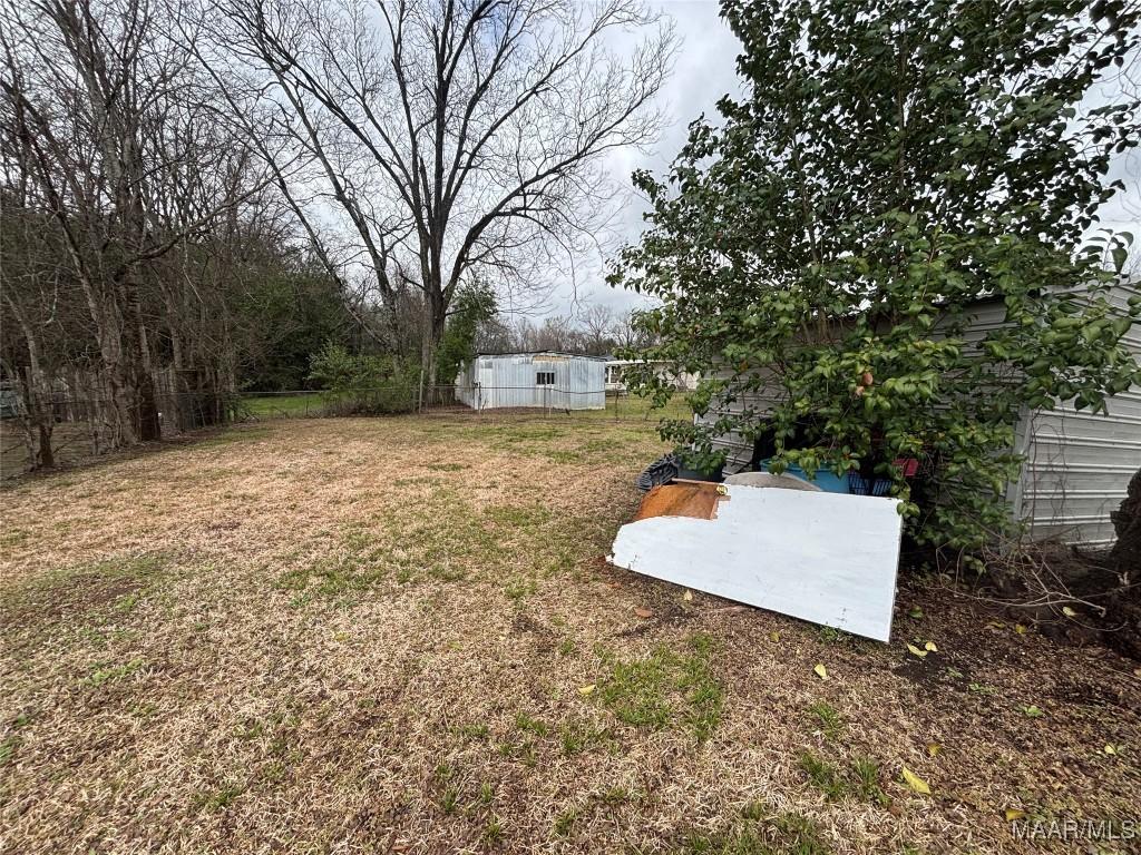 115 Kingswood Rd, Montgomery, AL 36108 - view of yard