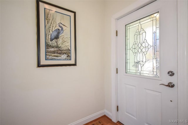 74 Lake Point Dr, Jacksons Gap, AL 36861 - foyer entrance with baseboards