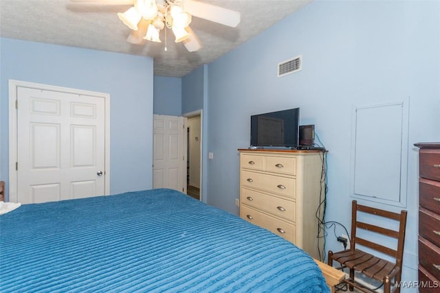 100 Royal Dr, Equality, AL 36026 - bedroom with visible vents and ceiling fan