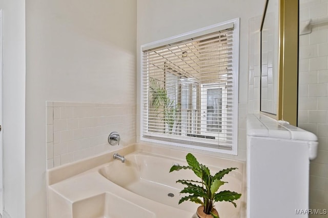 6528 Enfield Mews, Montgomery, AL 36117 - full bathroom featuring a bath