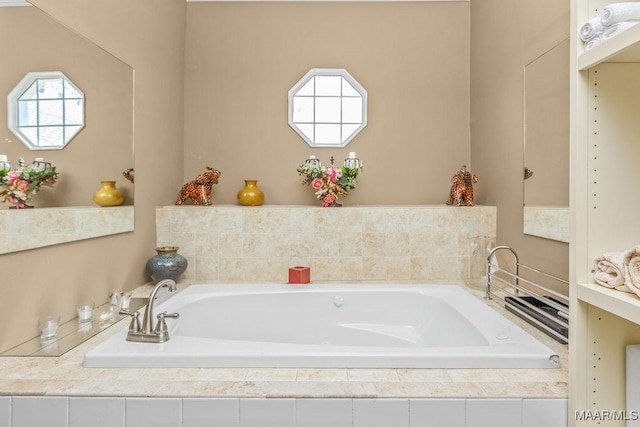 212 N Taylor St, Autaugaville, AL 36067 - full bath featuring a garden tub